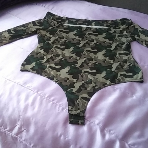 Top - Picture 1 of 3